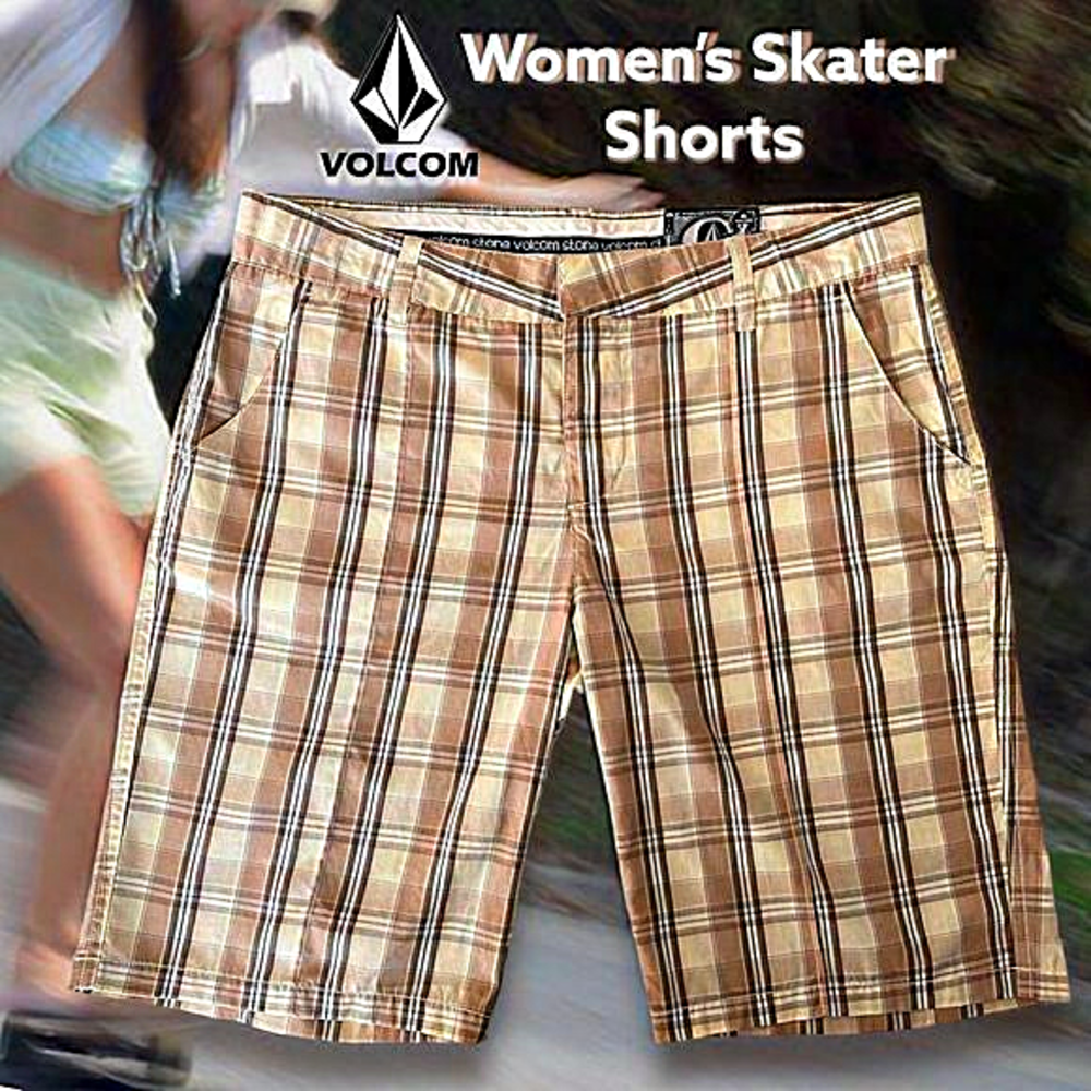 🛹Volcom Skater Girl Shorts In A Sweet Tan Brown & Light Blue Frochickie Plaid